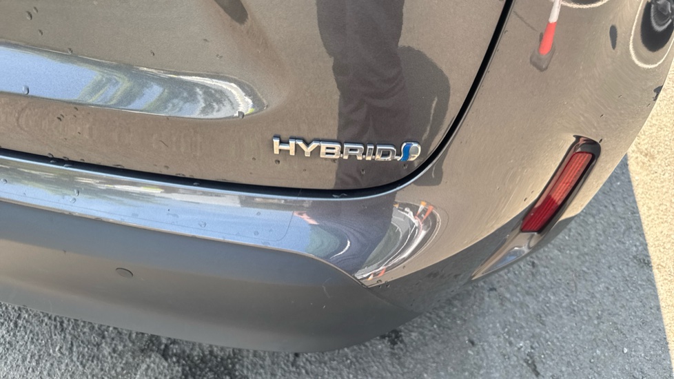 Toyota Yaris Cross 1.5 Hybrid Excel 5dr CVT Hybrid Estate - Image 43