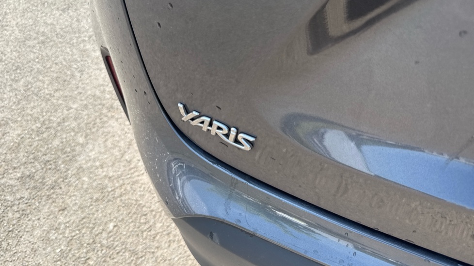 Toyota Yaris Cross 1.5 Hybrid Excel 5dr CVT Hybrid Estate - Image 44