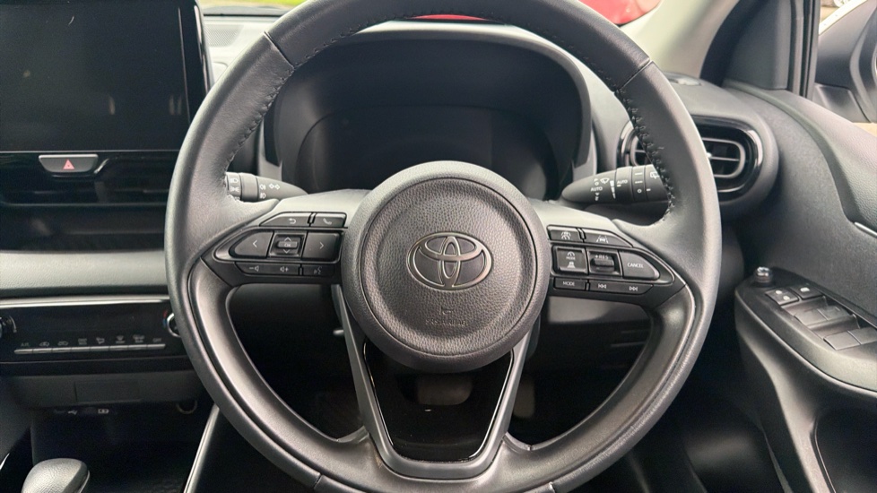 Toyota Yaris 1.5 Hybrid Design 5dr CVT Hybrid Hatchback - Image 10