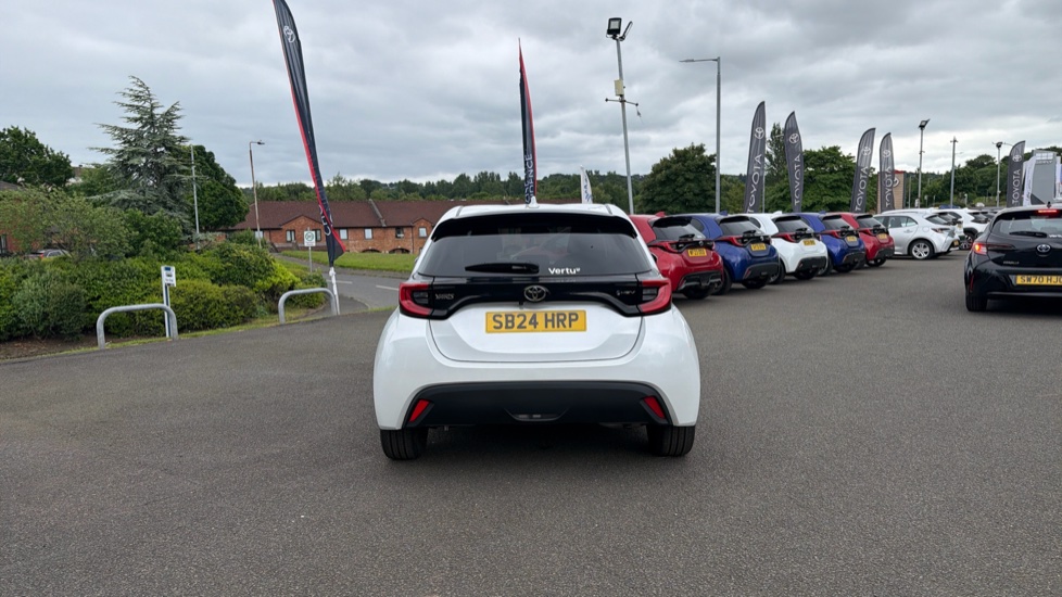 Toyota Yaris 1.5 Hybrid Design 5dr CVT Hybrid Hatchback - Image 26