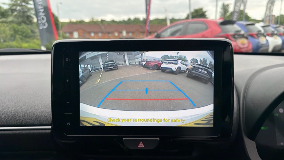 Toyota Yaris 1.5 Hybrid Design 5dr CVT Hybrid Hatchback - Image 37