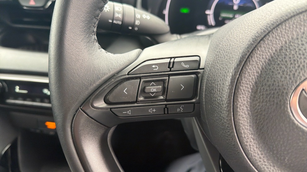 Toyota Yaris 1.5 Hybrid Design 5dr CVT Hybrid Hatchback - Image 40