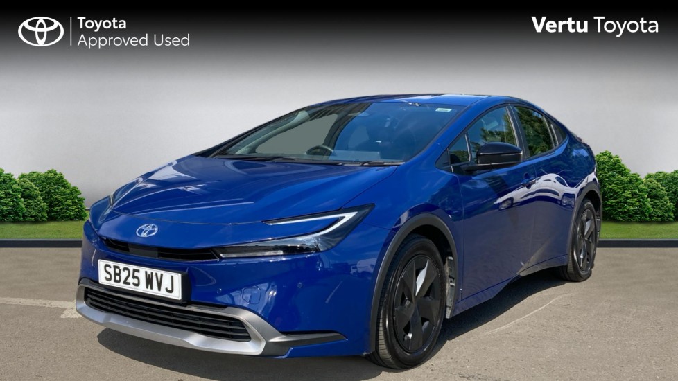 Toyota Prius 2.0 PHEV Design 5dr CVT Hatchback - Image 3