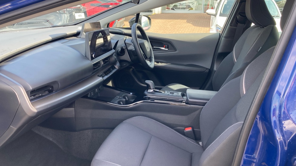 Toyota Prius 2.0 PHEV Design 5dr CVT Hatchback - Image 5