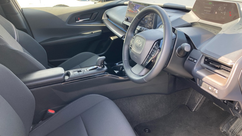Toyota Prius 2.0 PHEV Design 5dr CVT Hatchback - Image 12