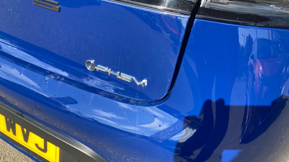 Toyota Prius 2.0 PHEV Design 5dr CVT Hatchback - Image 36