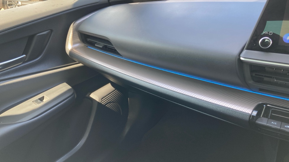 Toyota Prius 2.0 PHEV Design 5dr CVT Hatchback - Image 49