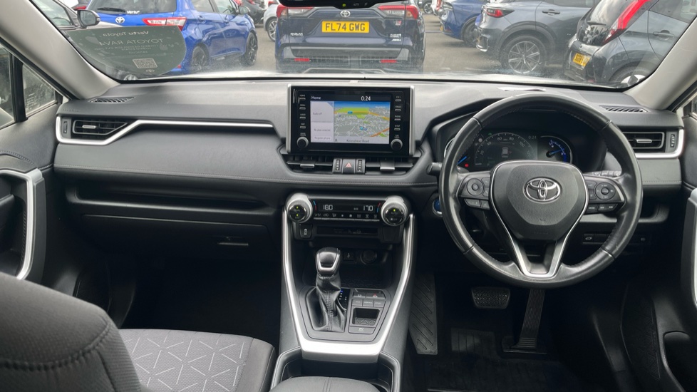 Toyota RAV4 2.5 VVT-i Hybrid Design 5dr CVT 2WD Hybrid Estate - Image 6