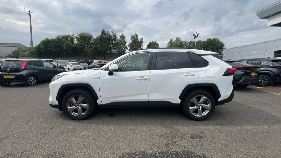 Toyota RAV4 2.5 VVT-i Hybrid Design 5dr CVT 2WD Hybrid Estate - Image 24