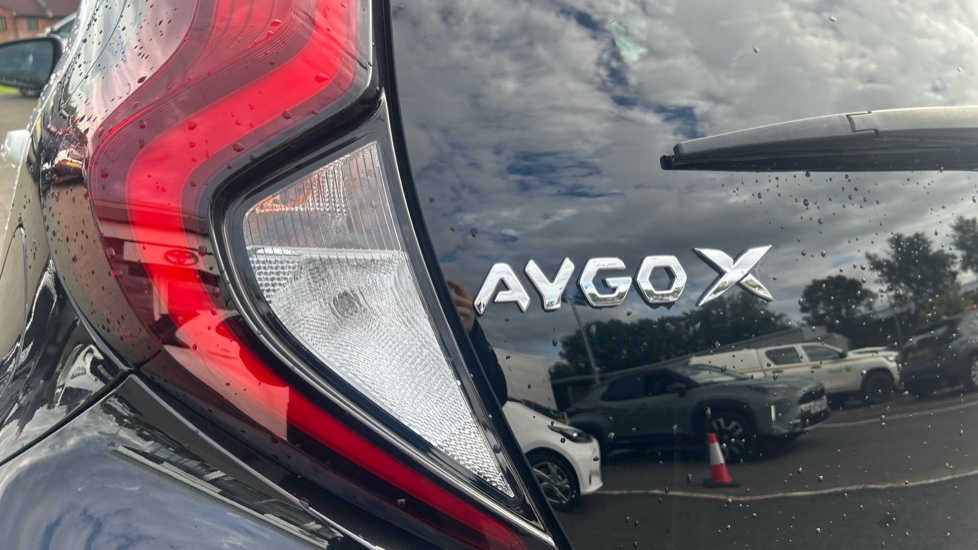Toyota Aygo X 1.0 VVT-i Edge 5dr Auto Petrol Hatchback - Image 21