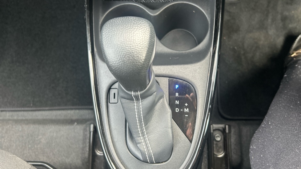 Toyota Aygo X 1.0 VVT-i Edge 5dr Auto Petrol Hatchback - Image 41