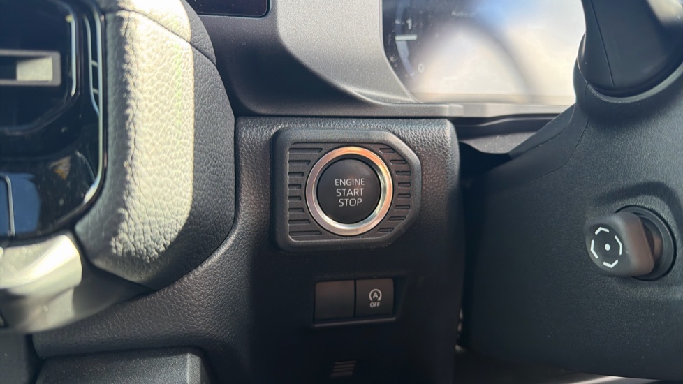 Toyota Land Cruiser 2.8 D-4D 48V 205 Invincible 5dr Auto [Pan Rf/5 St] Diesel Station Wagon - Image 16