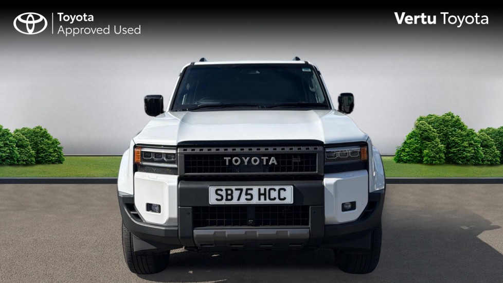 Toyota Land Cruiser 2.8 D-4D 48V 205 Invincible 5dr Auto [Pan Rf/5 St] Diesel Station Wagon - Image 22