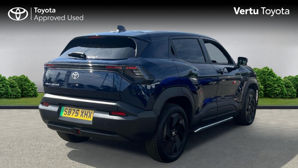 Toyota Urbancruiser 128kW Design 61kWh 5dr Auto Electric Estate - Image 2