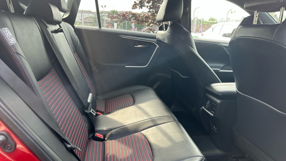 Toyota RAV4 2.5 PHEV Dynamic 5dr CVT Estate - Image 8