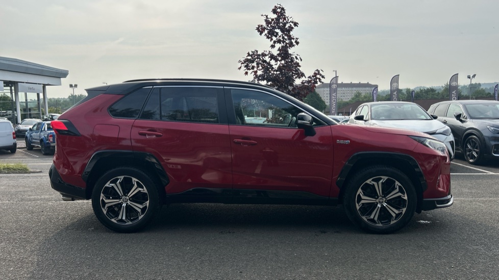 Toyota RAV4 2.5 PHEV Dynamic 5dr CVT Estate - Image 23