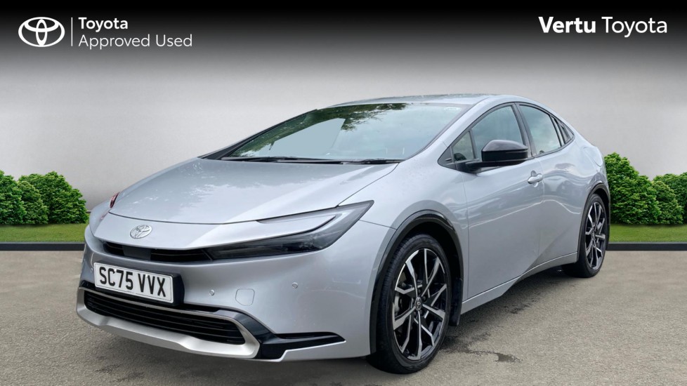 Toyota Prius 2.0 PHEV Excel 5dr CVT Hatchback - Image 3