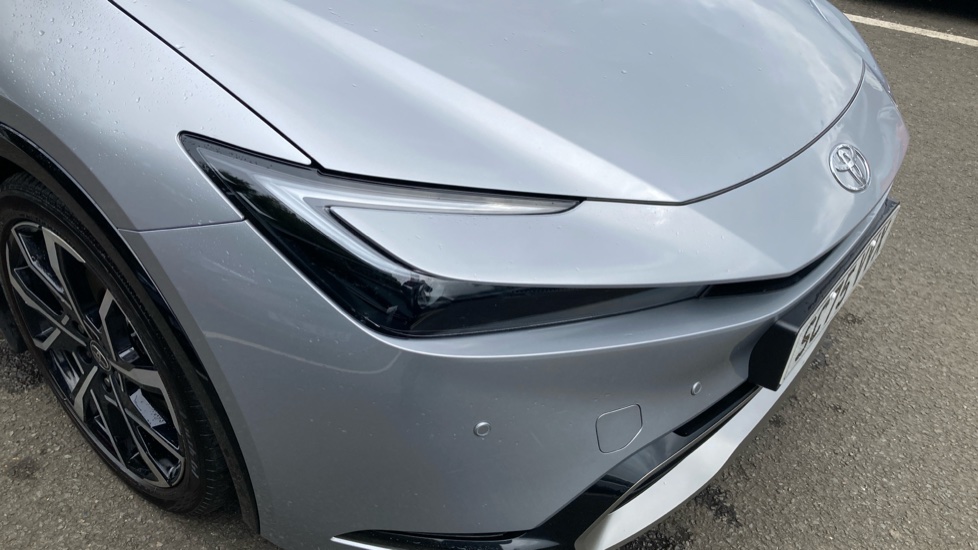 Toyota Prius 2.0 PHEV Excel 5dr CVT Hatchback - Image 20