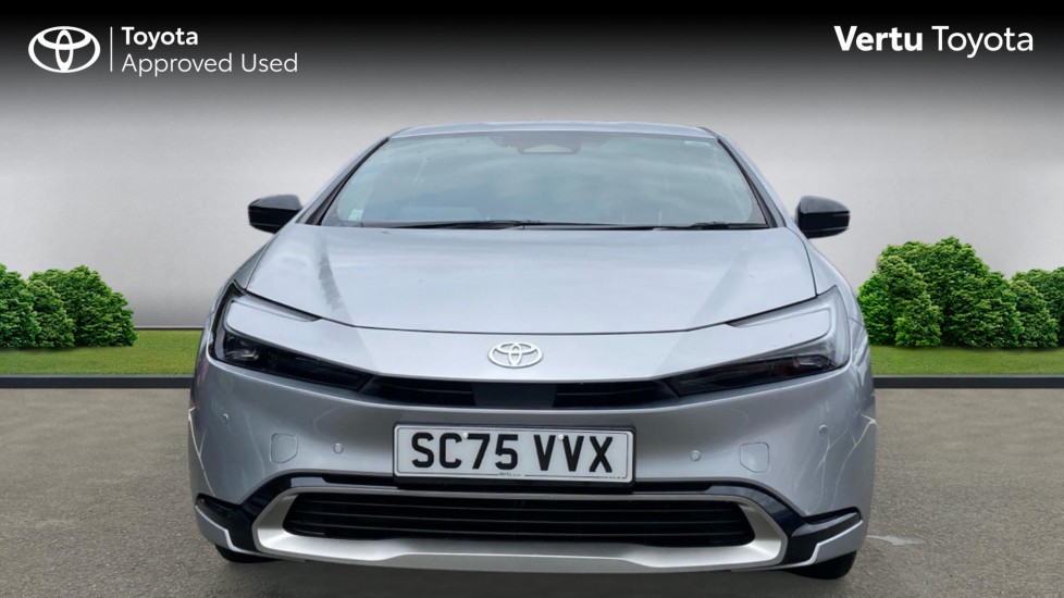 Toyota Prius 2.0 PHEV Excel 5dr CVT Hatchback - Image 22