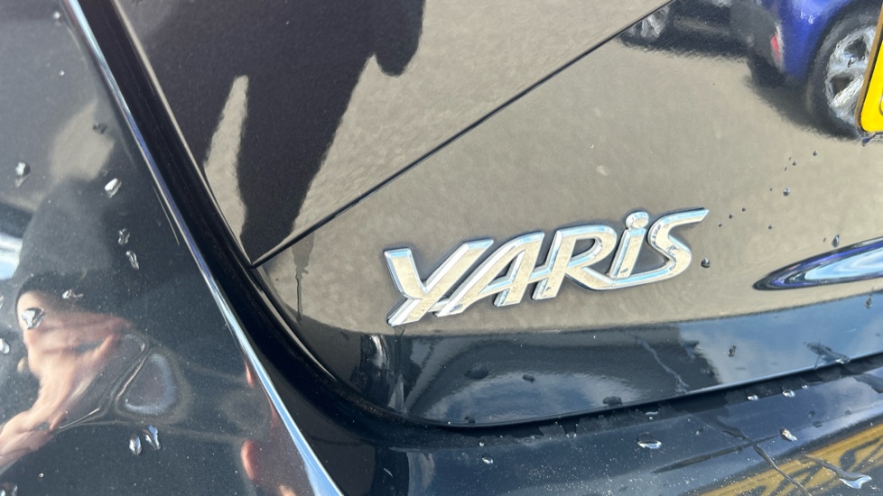 Toyota Yaris 1.5 Hybrid Y20 5dr CVT [Bi-tone/Nav] Hybrid Hatchback - Image 35