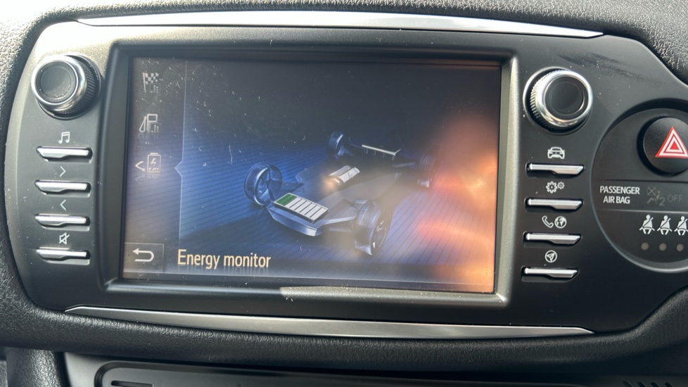 Toyota Yaris 1.5 Hybrid Y20 5dr CVT [Bi-tone/Nav] Hybrid Hatchback - Image 38
