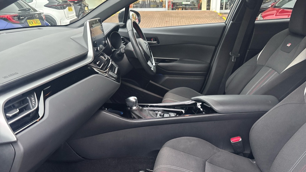 Toyota C-HR 1.8 Hybrid GR Sport 5dr CVT Hybrid Hatchback - Image 5