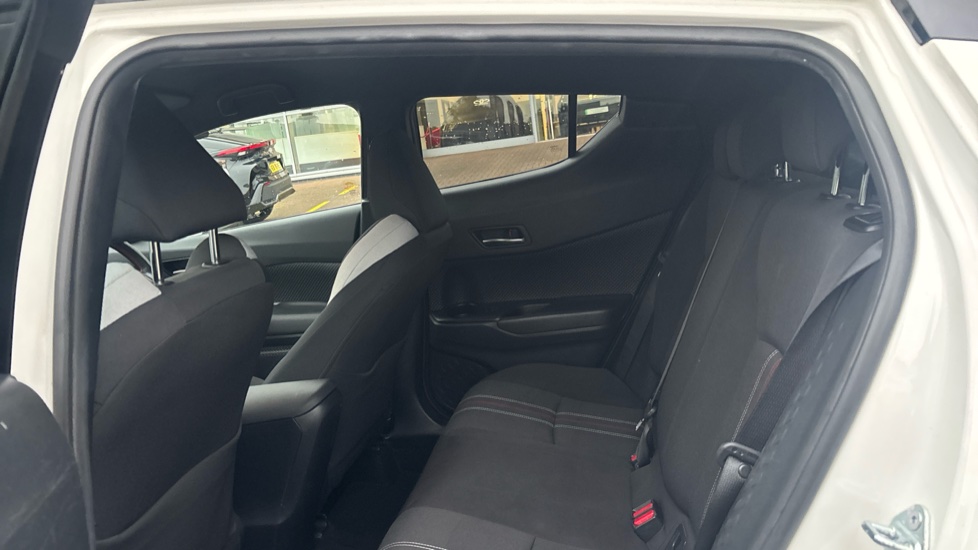 Toyota C-HR 1.8 Hybrid GR Sport 5dr CVT Hybrid Hatchback - Image 15