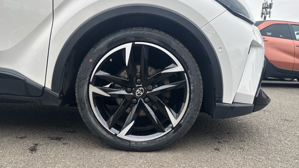 Toyota C-HR 1.8 Hybrid GR Sport 5dr CVT Hybrid Hatchback - Image 25