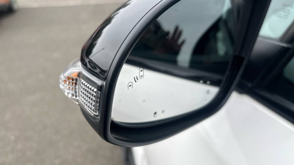 Toyota C-HR 1.8 Hybrid GR Sport 5dr CVT Hybrid Hatchback - Image 30