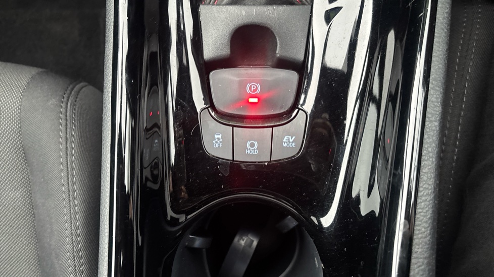 Toyota C-HR 1.8 Hybrid GR Sport 5dr CVT Hybrid Hatchback - Image 40