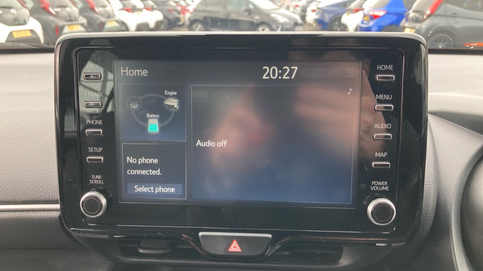 Toyota Yaris Cross 1.5 Hybrid Icon 5dr CVT Hybrid Estate - Image 9