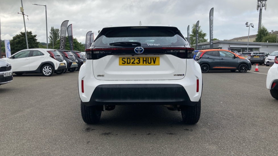 Toyota Yaris Cross 1.5 Hybrid Icon 5dr CVT Hybrid Estate - Image 26