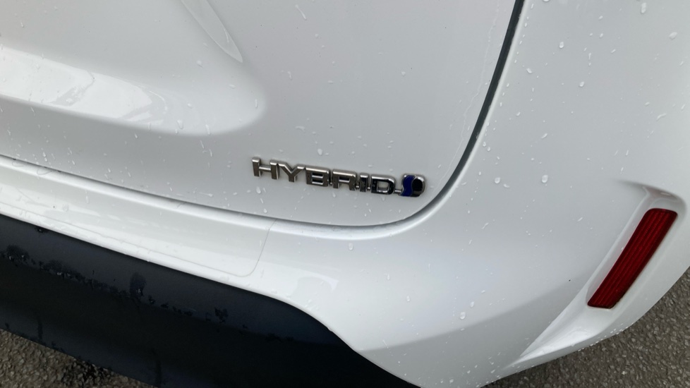 Toyota Yaris Cross 1.5 Hybrid Icon 5dr CVT Hybrid Estate - Image 36