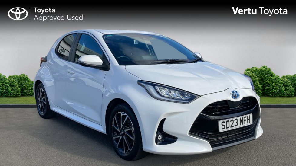 Toyota Yaris 1.5 Hybrid Design 5dr CVT Hybrid Hatchback - Image 1