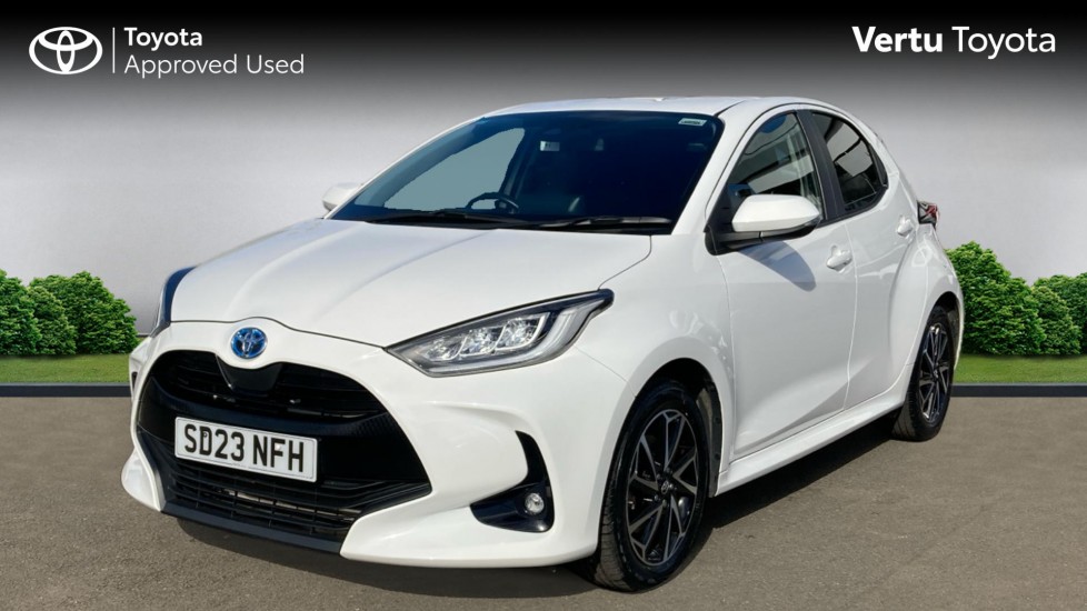Toyota Yaris 1.5 Hybrid Design 5dr CVT Hybrid Hatchback - Image 3