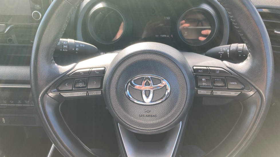 Toyota Yaris 1.5 Hybrid Design 5dr CVT Hybrid Hatchback - Image 10