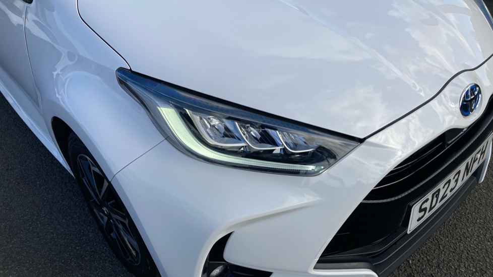 Toyota Yaris 1.5 Hybrid Design 5dr CVT Hybrid Hatchback - Image 20