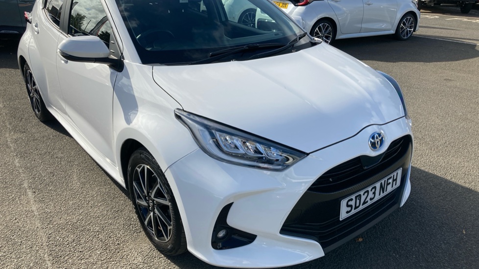 Toyota Yaris 1.5 Hybrid Design 5dr CVT Hybrid Hatchback - Image 29