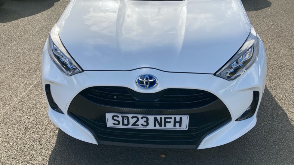 Toyota Yaris 1.5 Hybrid Design 5dr CVT Hybrid Hatchback - Image 30