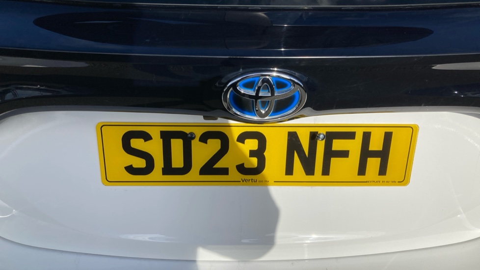 Toyota Yaris 1.5 Hybrid Design 5dr CVT Hybrid Hatchback - Image 36