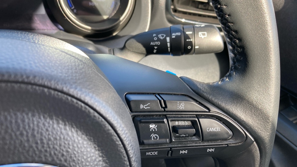 Toyota Yaris 1.5 Hybrid Design 5dr CVT Hybrid Hatchback - Image 41