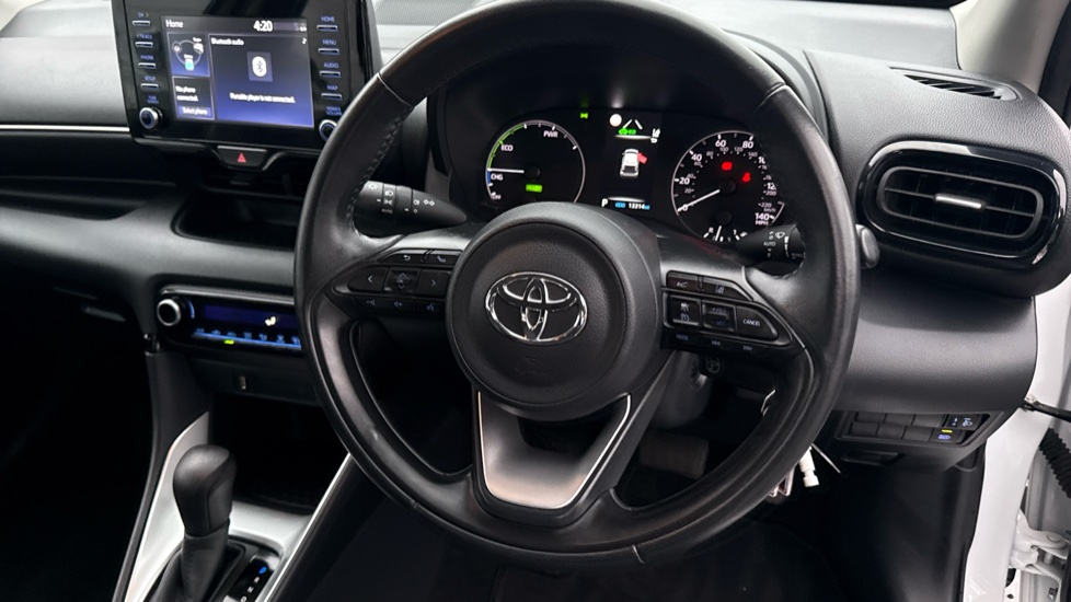 Toyota Yaris 1.5 Hybrid Icon 5dr CVT Hybrid Hatchback - Image 7