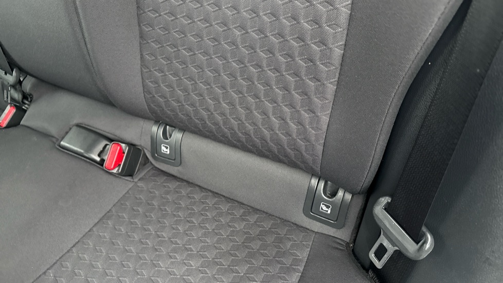 Toyota Yaris 1.5 Hybrid Icon 5dr CVT Hybrid Hatchback - Image 14