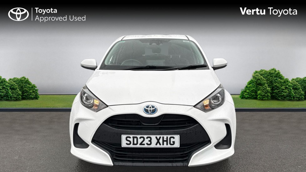 Toyota Yaris 1.5 Hybrid Icon 5dr CVT Hybrid Hatchback - Image 22