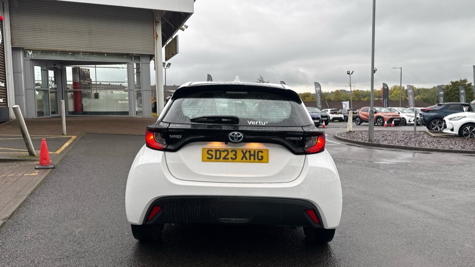 Toyota Yaris 1.5 Hybrid Icon 5dr CVT Hybrid Hatchback - Image 26