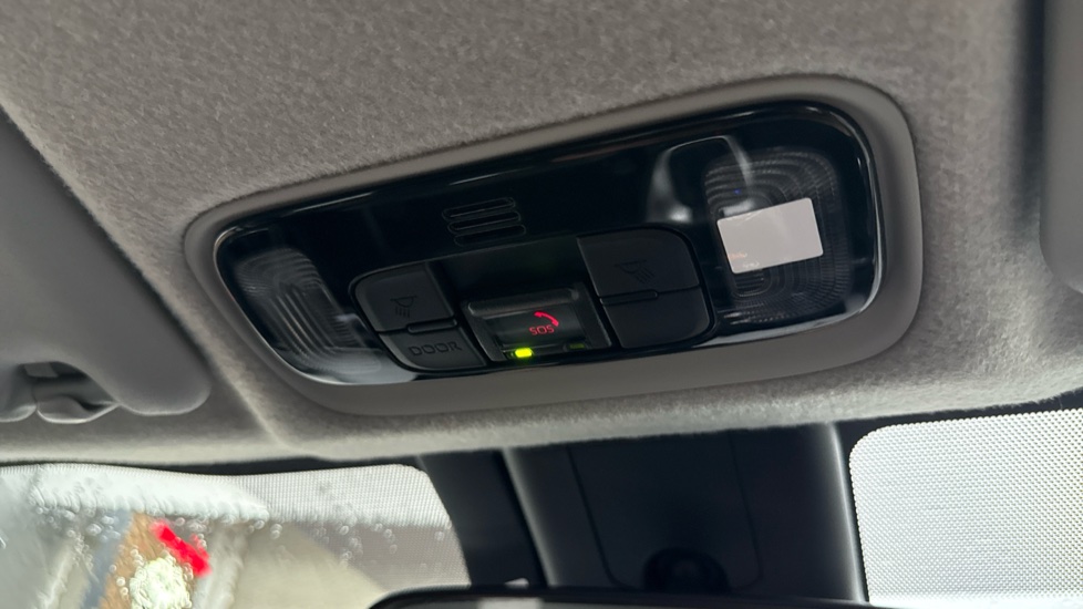 Toyota Yaris 1.5 Hybrid Icon 5dr CVT Hybrid Hatchback - Image 39