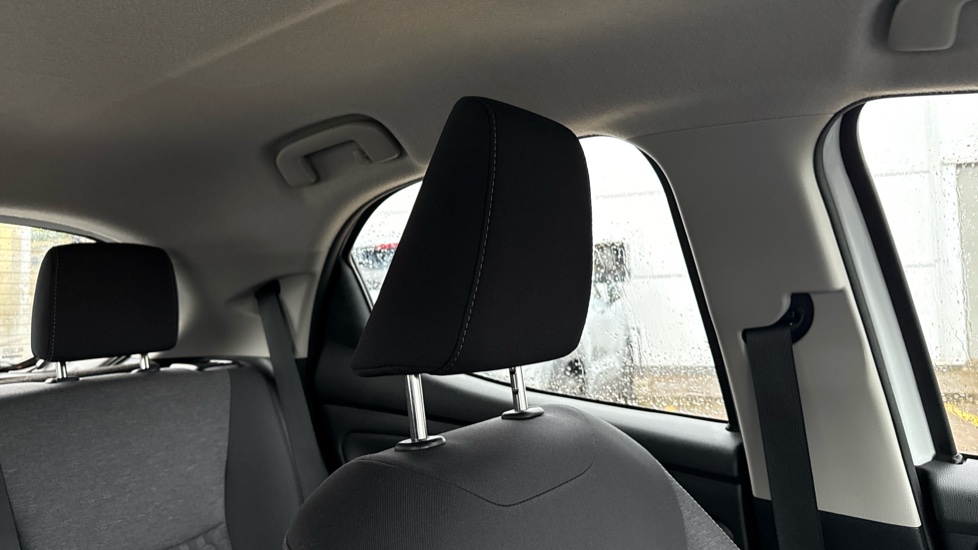 Toyota Yaris 1.5 Hybrid Icon 5dr CVT Hybrid Hatchback - Image 41