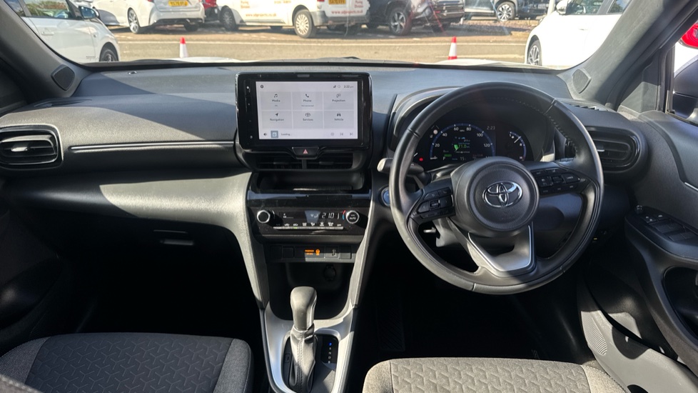 Toyota Yaris Cross 1.5 Hybrid Design 5dr CVT Hybrid Estate - Image 6