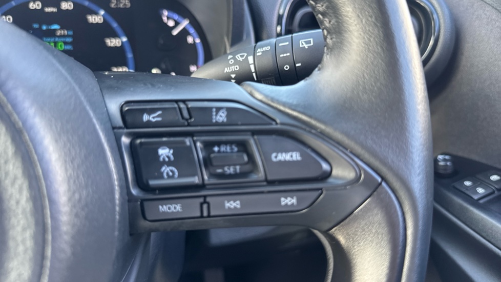 Toyota Yaris Cross 1.5 Hybrid Design 5dr CVT Hybrid Estate - Image 32