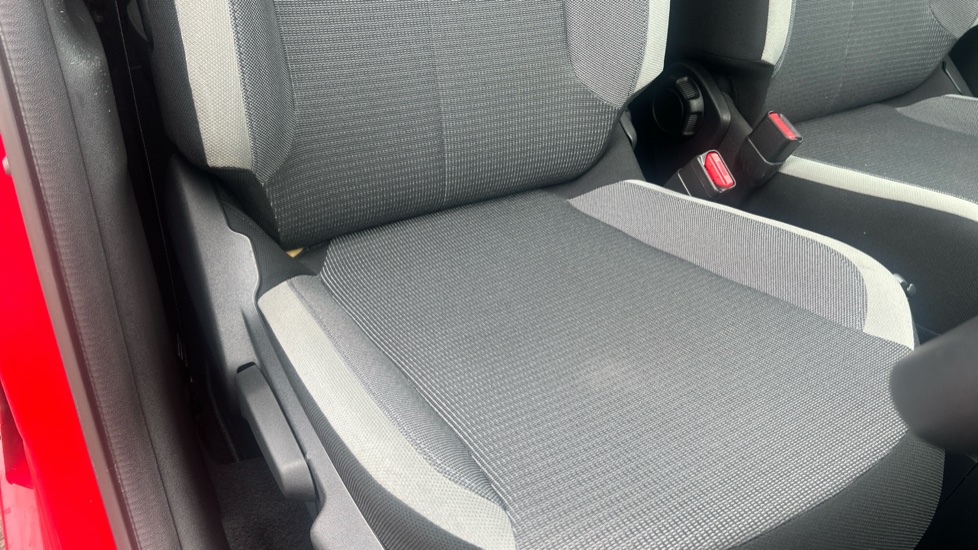Toyota Aygo 1.0 VVT-i X-Trend TSS 5dr Petrol Hatchback - Image 17